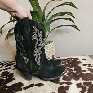 Dingo Black Suede Boots with Blue and Tan Embroidery